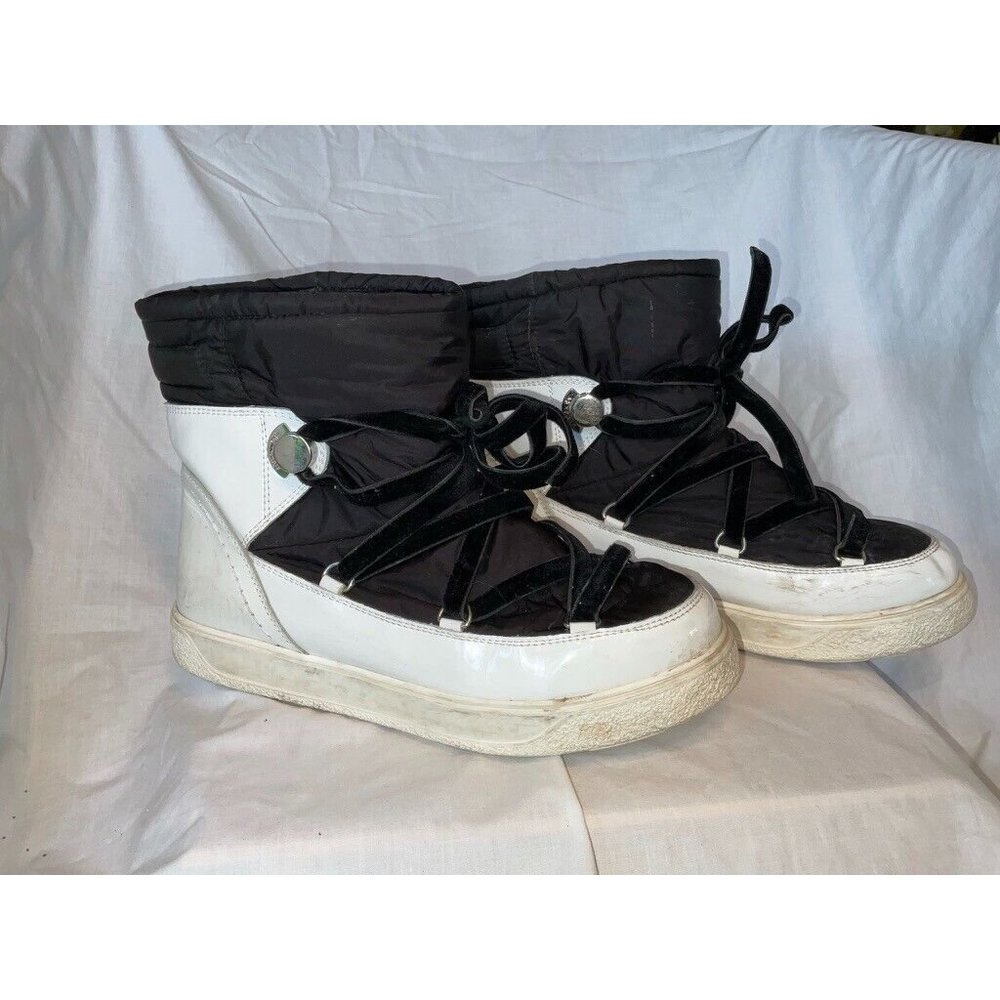 Moncler 'New Fanny' Tie Short Snow Boots Size 38 - Great Condition